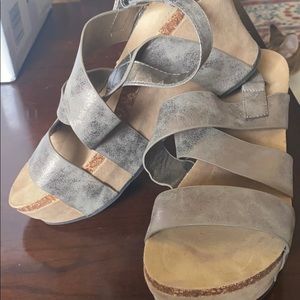 Pierre Dumas Sandal Wedges